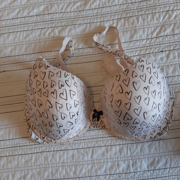 Victoria Secret Bundle - Picture 2 of 4